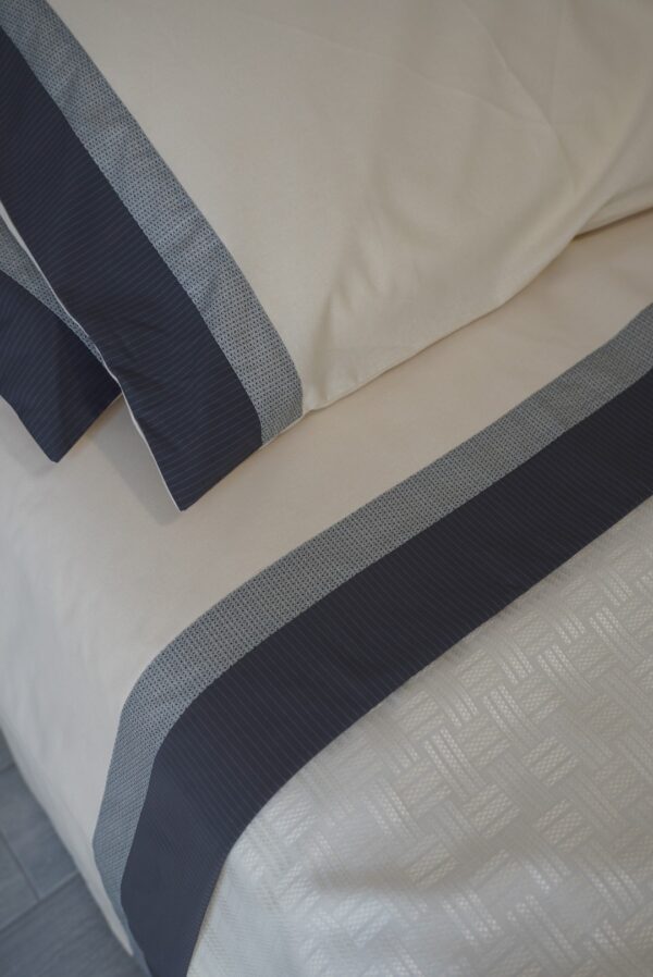 Completo Letto Sartoria Matrimoniale Panna e Grigio Gessato