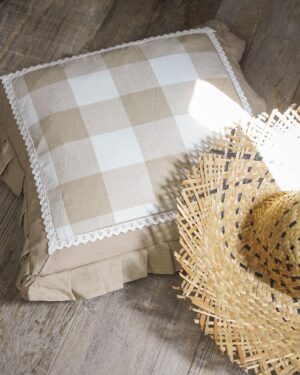 Cuscino Arredo a Quadri Con Balza Frill e Zip Linea Queen 45 x 45 cm