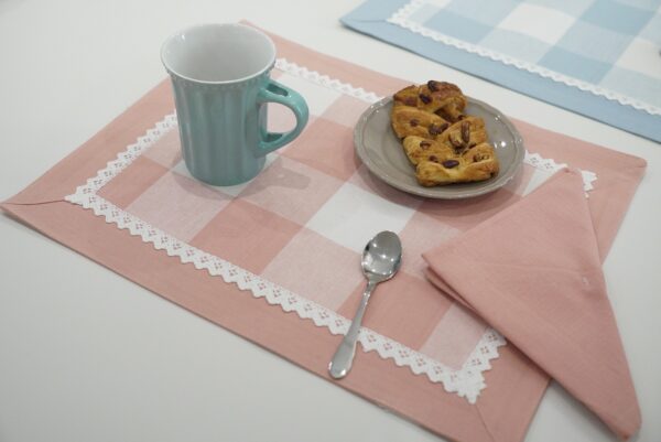 Tovaglietta Colazione Con Tovagliolo Linea Queen a Quadri Con Merletto