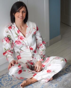 Pigiama Panna E Motivi Floreali Tessuto Effetto Raso Panarea Manica e Pantalone Lungo
