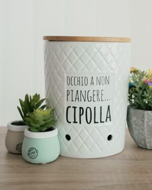Porta Cipolla Contenitore in Ceramica con Coperchio Frase Simpatica 16x19,5 cm