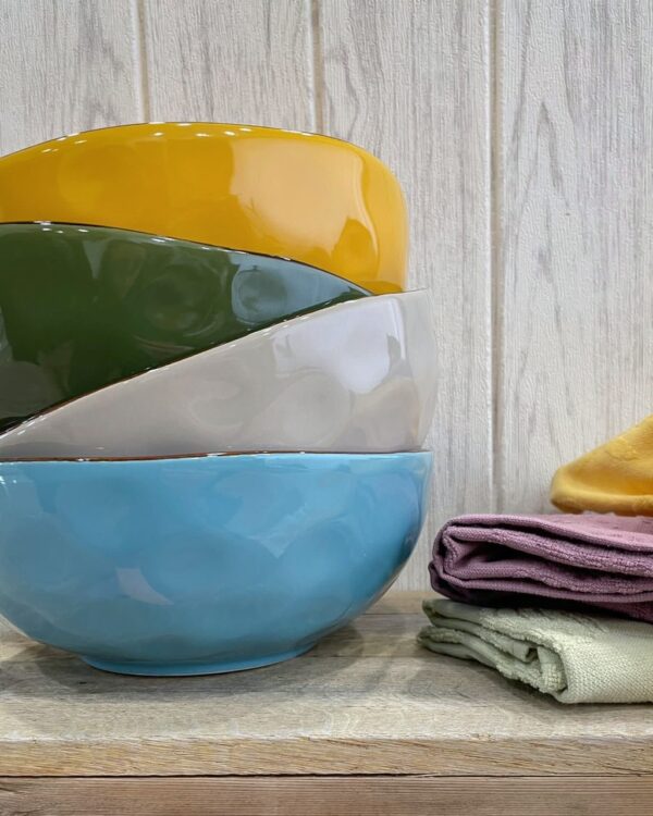 Insalatiera in Stoneware ColorFull Effetto Martellato con Bordino Marrone Ø20xh10 cm
