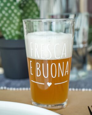 Bicchiere Da Birra Con Frase Fresca E Buona