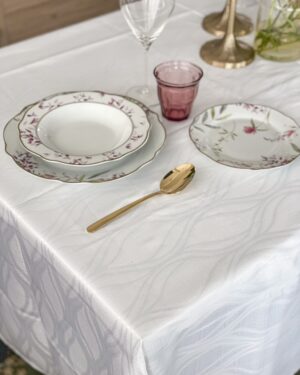 Tovaglia Copritavolo Laguna Bianca in Jacquard