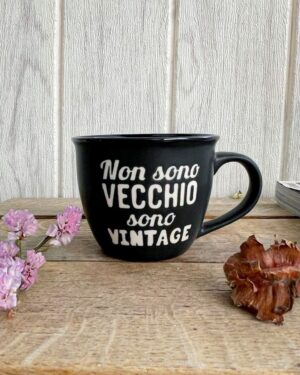 Tazza da Cappuccino Non Sono Vecchio Sono Vintage Disponibile in 2 Varianti di Colore