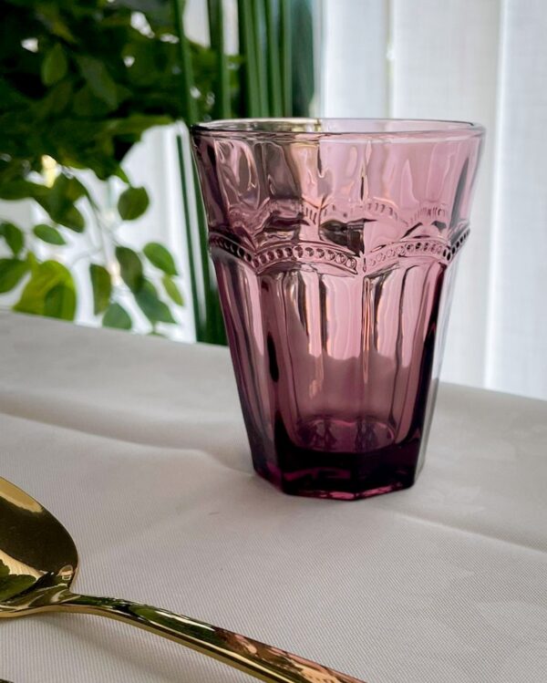 Bicchieri da Acqua Retrò in Set da Sei Disponibili in Tre Varianti Colore