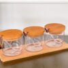 Set 6 Accessori Finger Food in Plastica con Vassoio e Coperchio in Legno