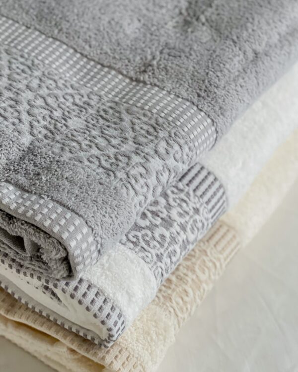 Telo Doccia Adel Jacquard 450gr InBiancaluna 100x145 cm