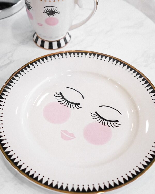 Piattino con Occhi Chiusi con Diametro 23 cm Miss Etoile