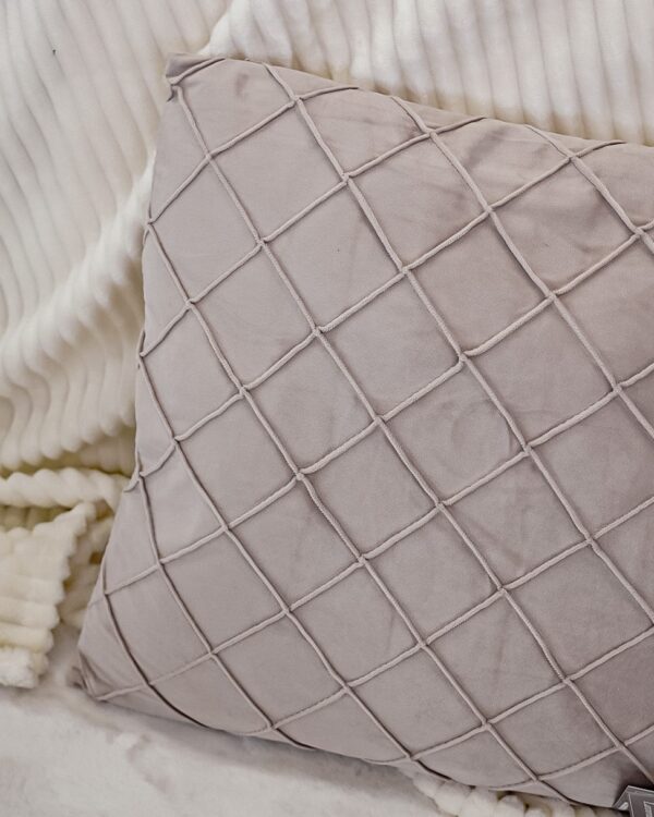 Cuscino Arredo in Velluto con Imbottitura Quadrato a Rombi 45x45
