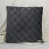 Cuscino Arredo in Velluto con Imbottitura Quadrato a Rombi 45x45