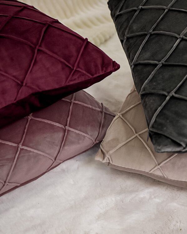 Cuscino Arredo in Velluto con Imbottitura Quadrato a Rombi 45x45