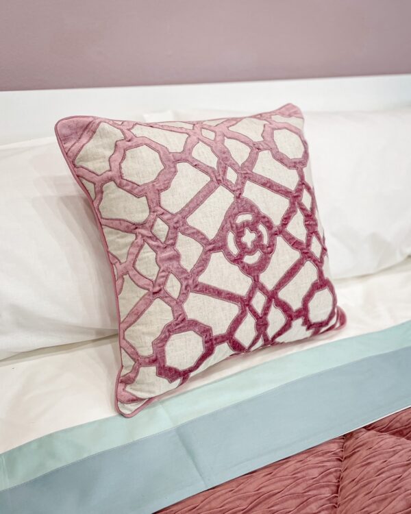 Cuscino Arredo Quadrato Rosa e Bianco Preziosa Luxury