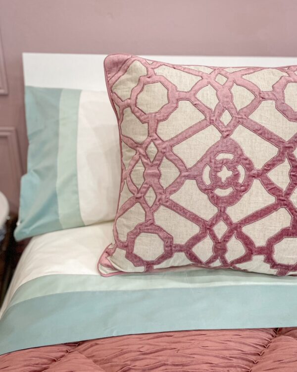 Cuscino Arredo Quadrato Rosa e Bianco Preziosa Luxury