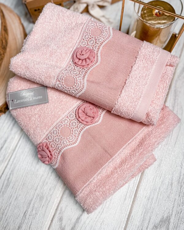 Set Asciugamani Viso ed Ospite D5 con Pizzo Preziosa