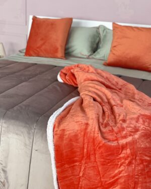Plaid Arancione Con Interno Agnellato Bianco 210x230 Cm