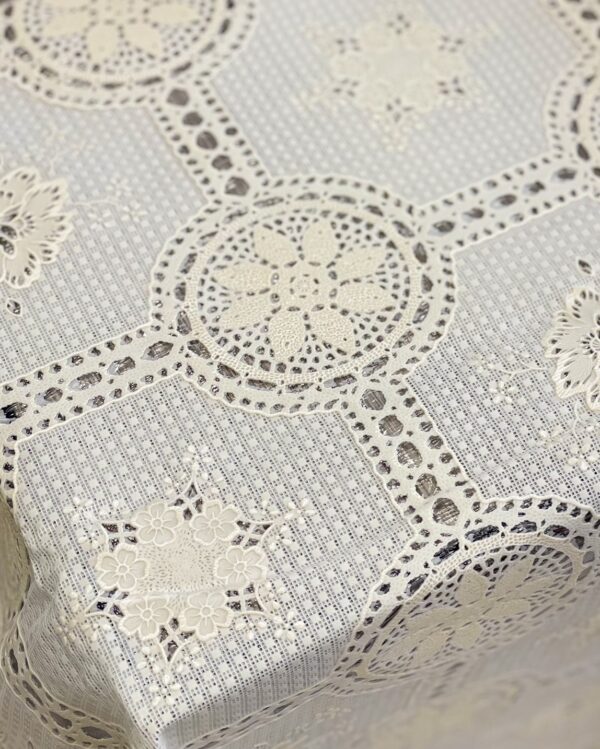 Tovaglia in Pvc Lace 6 Posti Effetto Uncinetto