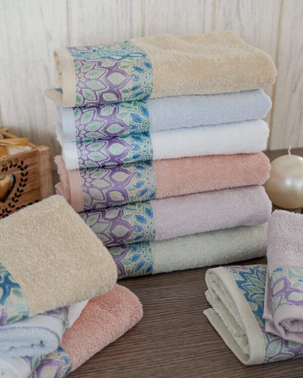 Set Asciugamani Flowers Viso e Ospite 100% Spugna di Cotone Vingi Ricami