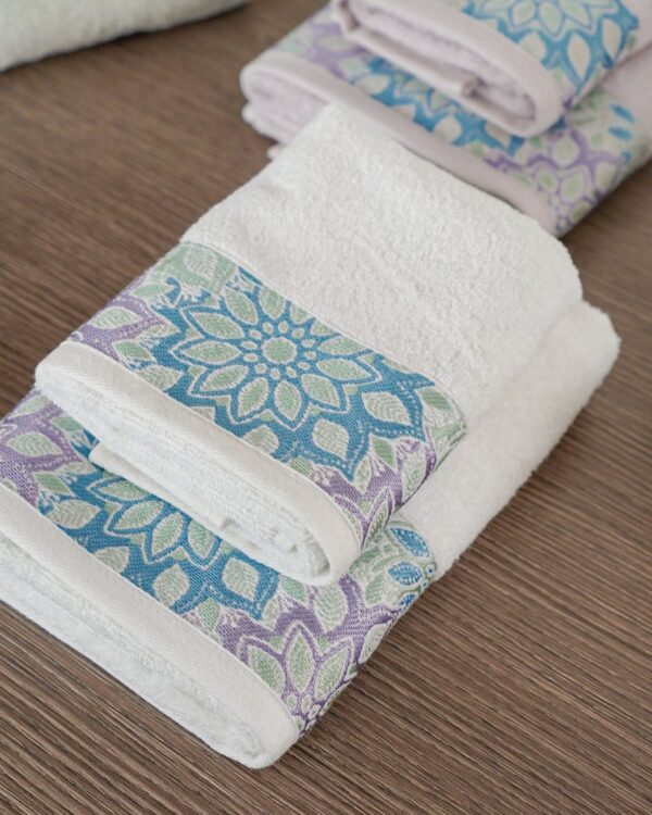 Set Asciugamani Flowers Viso e Ospite 100% Spugna di Cotone Vingi Ricami