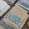 Set Asciugamani Flowers Viso e Ospite 100% Spugna di Cotone Vingi Ricami