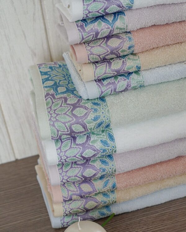 Set Asciugamani Flowers Viso e Ospite 100% Spugna di Cotone Vingi Ricami