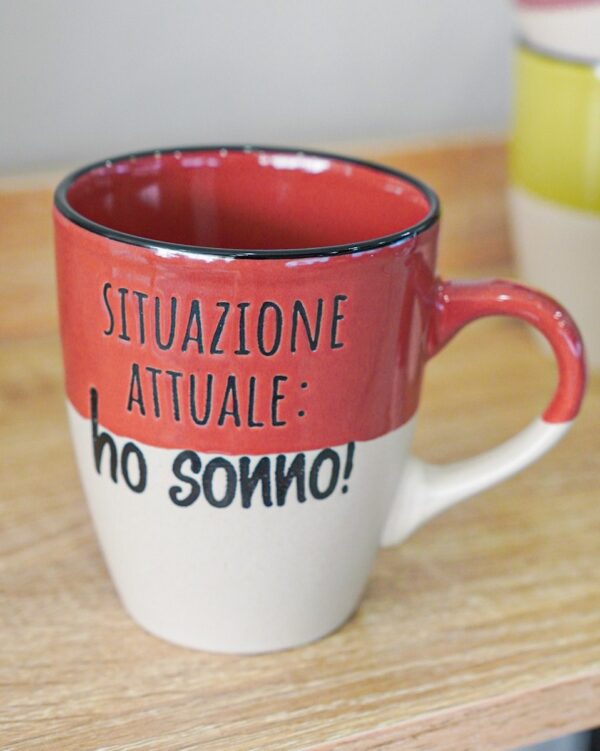 Tazza Mug Allegra Con Scritte in Ceramica AD