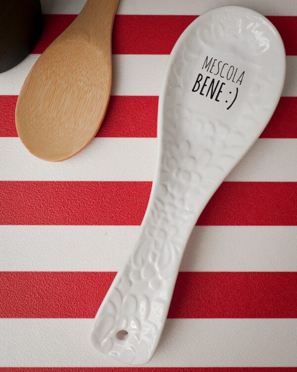 Appoggia Mestolo Con Scritte Rich In Bianco o In Beige