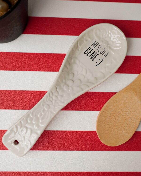 Appoggia Mestolo Con Scritte Rich In Bianco o In Beige