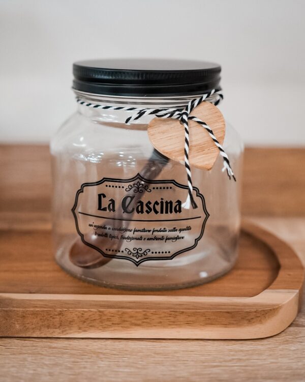 Barattolo La Cascina Con Coperchio Nero e Cucchiaino in Legno