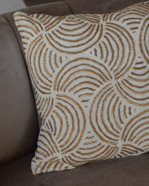 Cuscino Arredo Crema con Applicazioni Dorate Hanna Home Con Zip