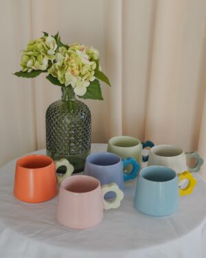 Tazza Mug Pastel In Ceramica Multicolor Con Manico a Forma di Fiore