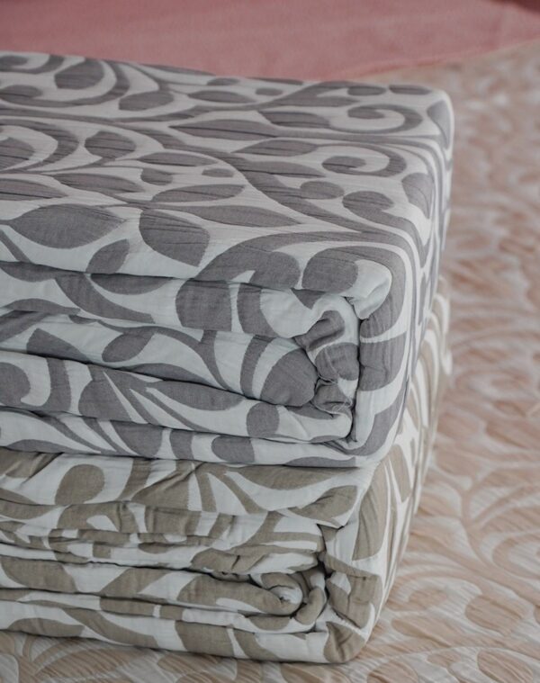 Trapuntino Stile Quilt Blue Bayon Floreale