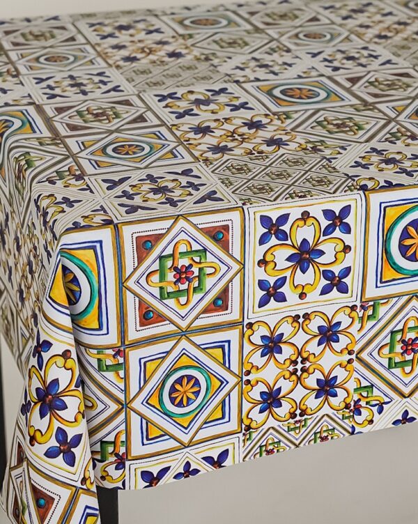 Tovaglia A Metraggio Pamplona Decotex in Pvc Effetto Tessuto Prestige Collection Antimacchia