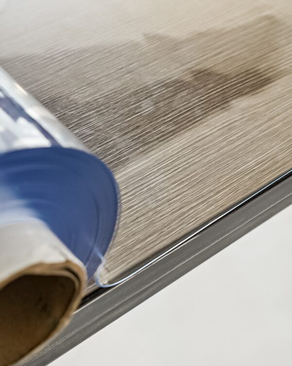 Decoglass Pvc Trasparente Effetto Vetro Proteggi Superfici O Copritavolo A Metraggio Spessore 1.4 Mm larghezza 1 Metro