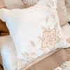 Cuscino Arredo Hanna Home In Velluto Panna Con Ricami Dorati o Bronzo-17022