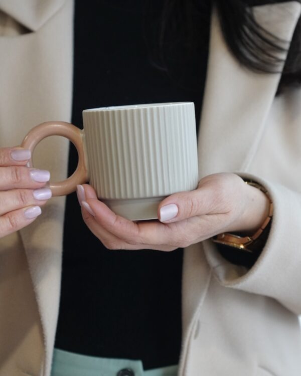 Tazza Mug Impilabile Con Manico In Porcellana