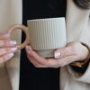 Tazza Mug Impilabile Con Manico In Porcellana