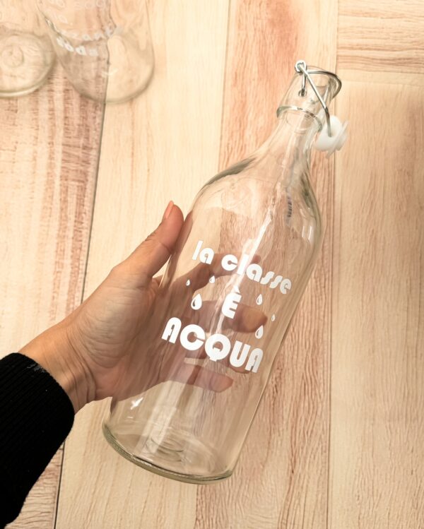 Bottiglia Acqua In Vetro Con Tappo Ermetico E Frasi Simpatiche 1 Lt-18456