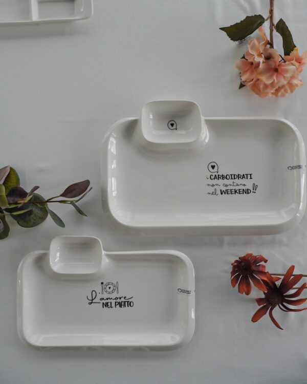 Piatto Vassoio Rettangolare con Doppio Scomparto Con Frasi Bianco In Ceramica AD 2 Misure