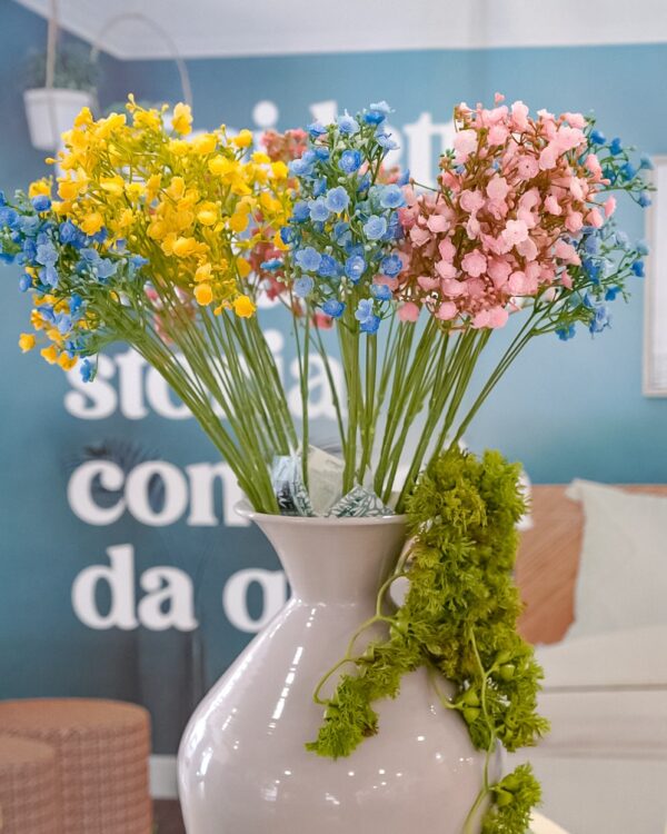 Mazzettino di Fiorellini Artificiali a Stelo Lungo 67 Cm Giallo Celeste Rosa e Rosa Scuro