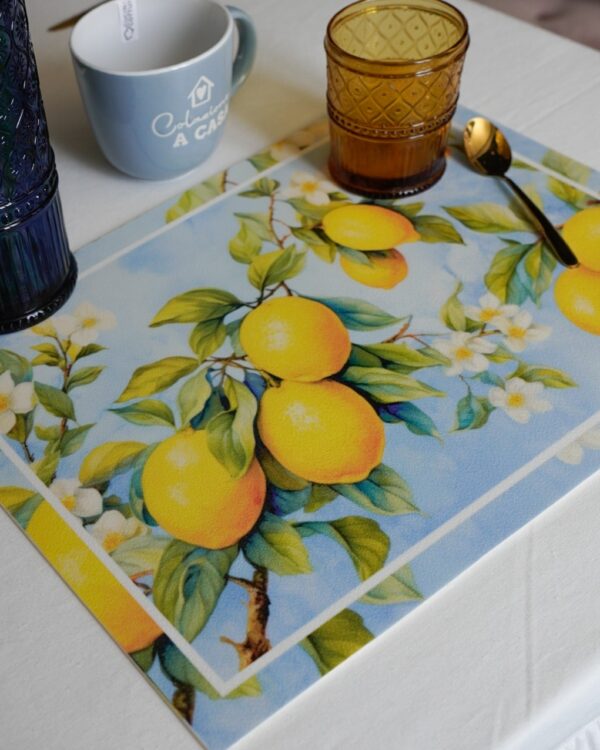 Tovaglietta Colazione Limoni In Vinile Lavabile Con Un Panno