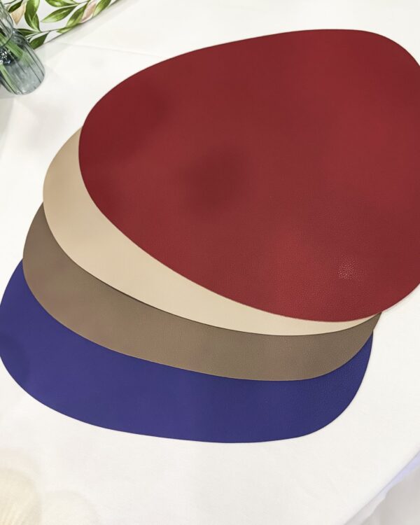Tovaglietta in Similpelle 45x37 Cm Goffrata Double Face Goccia